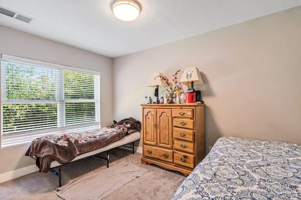 $3,900 | 1554 Laurel Street, Healdsburg, CA 95448