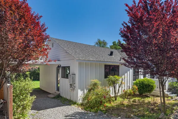 $3,900 | 1554 Laurel Street, Healdsburg, CA 95448