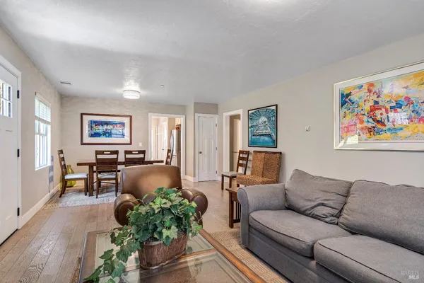 $3,900 | 1554 Laurel Street, Healdsburg, CA 95448