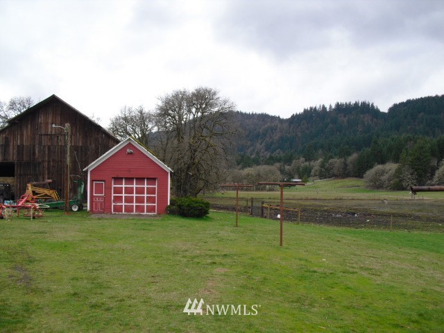 12224 Hunter Road Southwest Rochester, WA 98579 - Photo 9 of 13