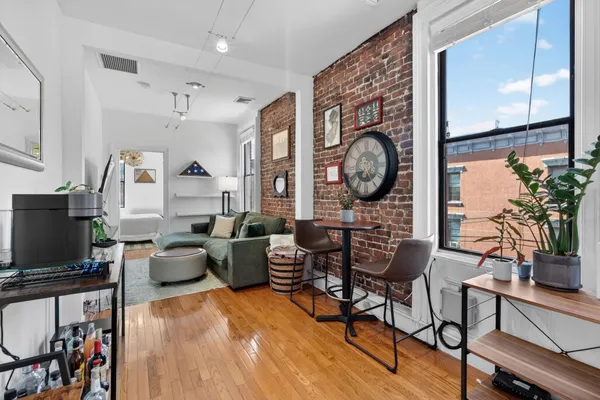 $430,000 | 133 Madison Street, Unit 4L, Hoboken, NJ 07030