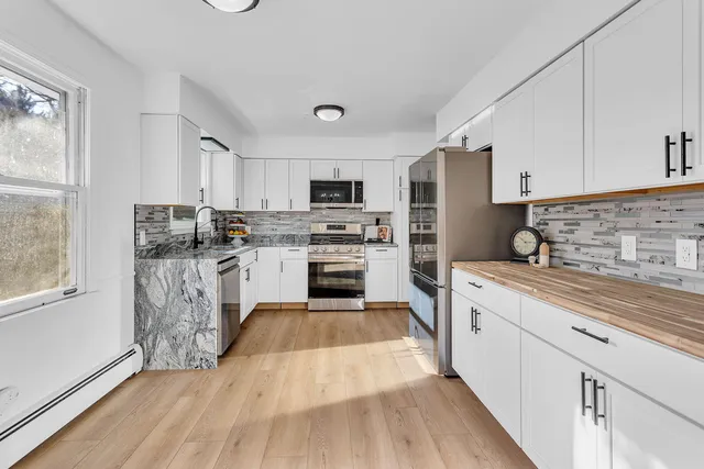 $329,900 | 1965 East Kimmel Road, Jackson, MI 49201