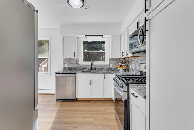 $329,900 | 1965 East Kimmel Road, Jackson, MI 49201