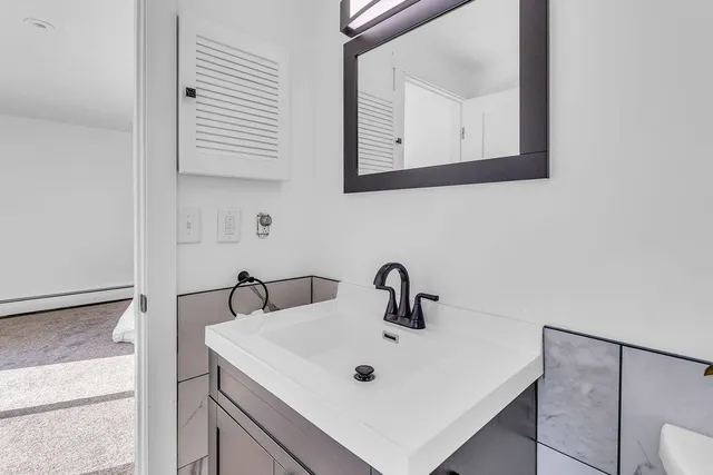 $329,900 | 1965 East Kimmel Road, Jackson, MI 49201