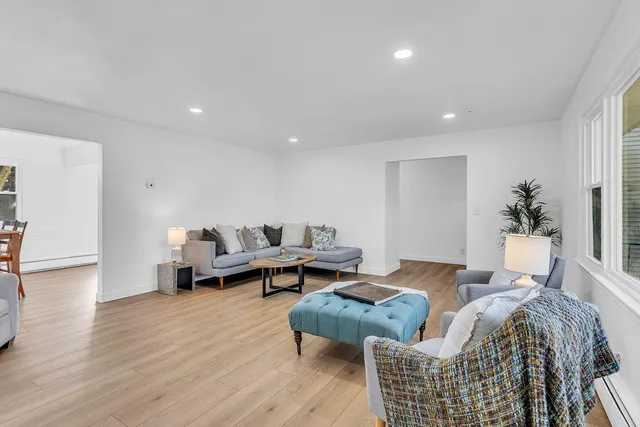 $329,900 | 1965 East Kimmel Road, Jackson, MI 49201