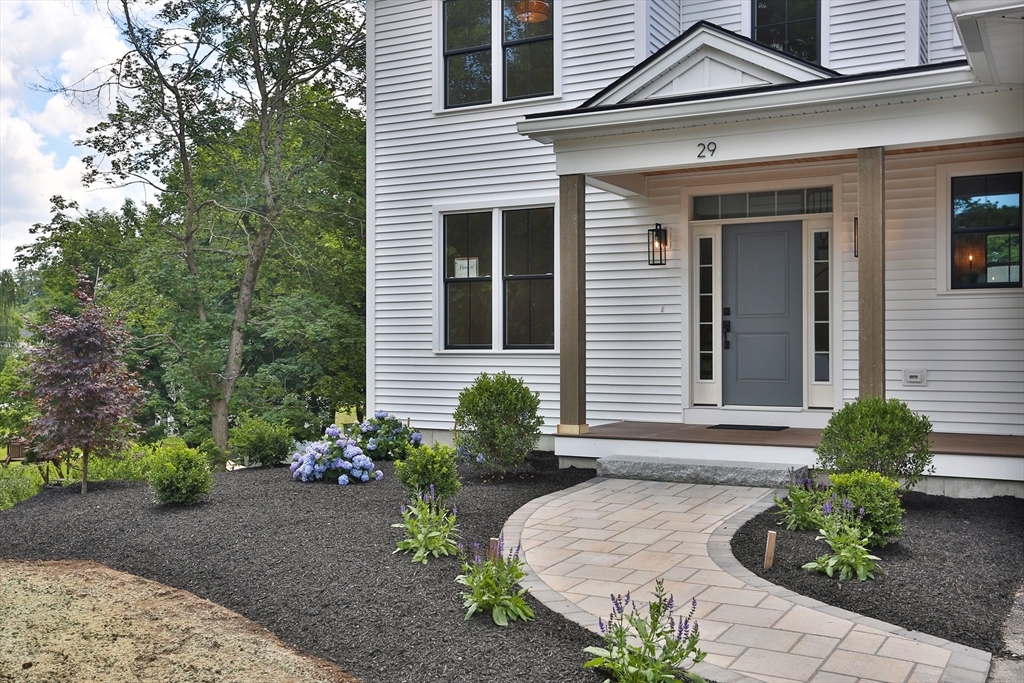 29 Cox Street Hudson, MA 01749 - Photo 18 of 36