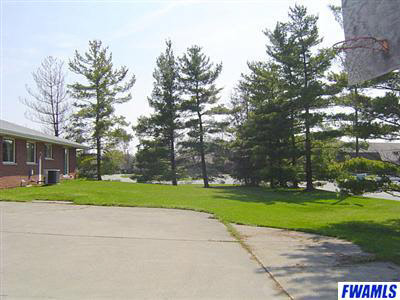13631 Leo Road Leo, IN 46765 - Photo 13 of 22