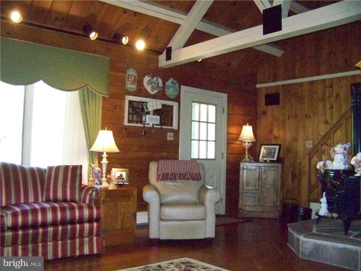2602 Dark Hollow Road Jamison, PA 18929 - Photo 10 of 21 Living Room