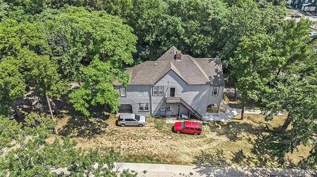 $335,000 | 3318 East 10th Street, Kansas City, MO 64127