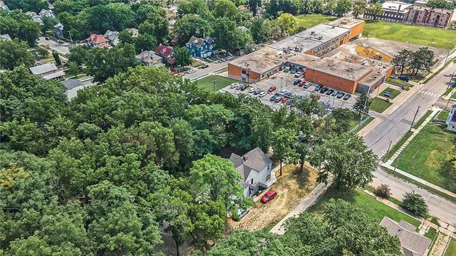 $335,000 | 3318 East 10th Street, Kansas City, MO 64127