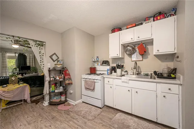 $335,000 | 3318 East 10th Street, Kansas City, MO 64127