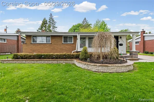 $224,000 | 32601 Holden Drive, Warren, MI 48092