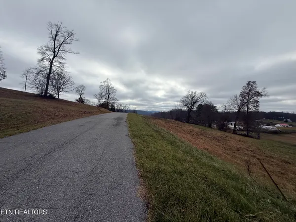 $25,000 | Lot #19 Oak Point Drive, Jonesville, VA 24263