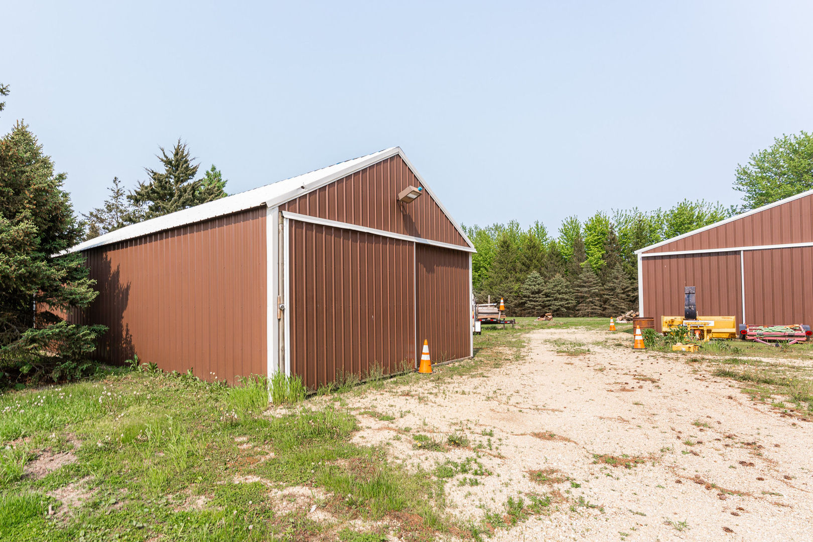 14265 Barber Greene Road Sycamore, IL 60178 - Photo 35 of 38 a backyard of a house