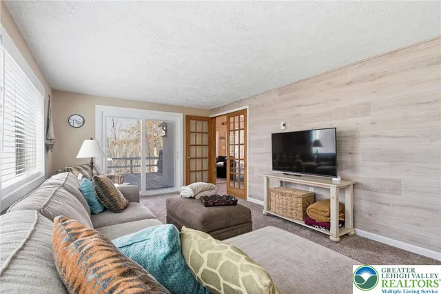 $449,900 | 130 Beech Lane, Pocono Lake, PA 18347