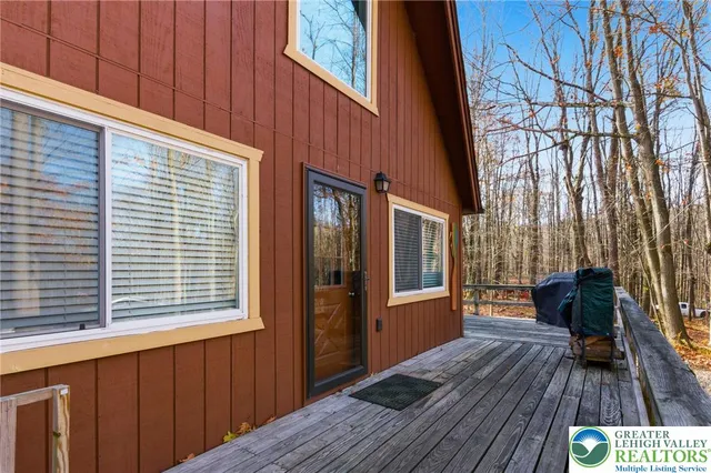 $449,900 | 130 Beech Lane, Pocono Lake, PA 18347