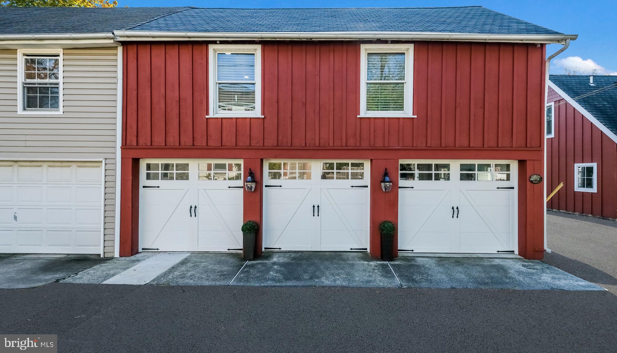 275 West Court Street Doylestown, PA 18901 - Photo 4 of 43 2.5 Car Garages