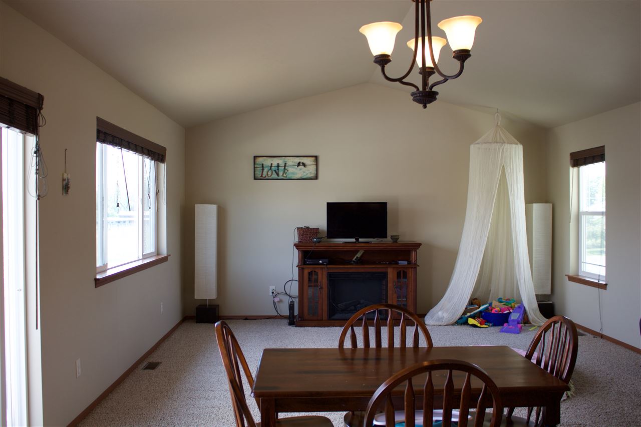 5104 North Mayhew Road Spokane Valley, WA 99216 - Photo 3 of 10