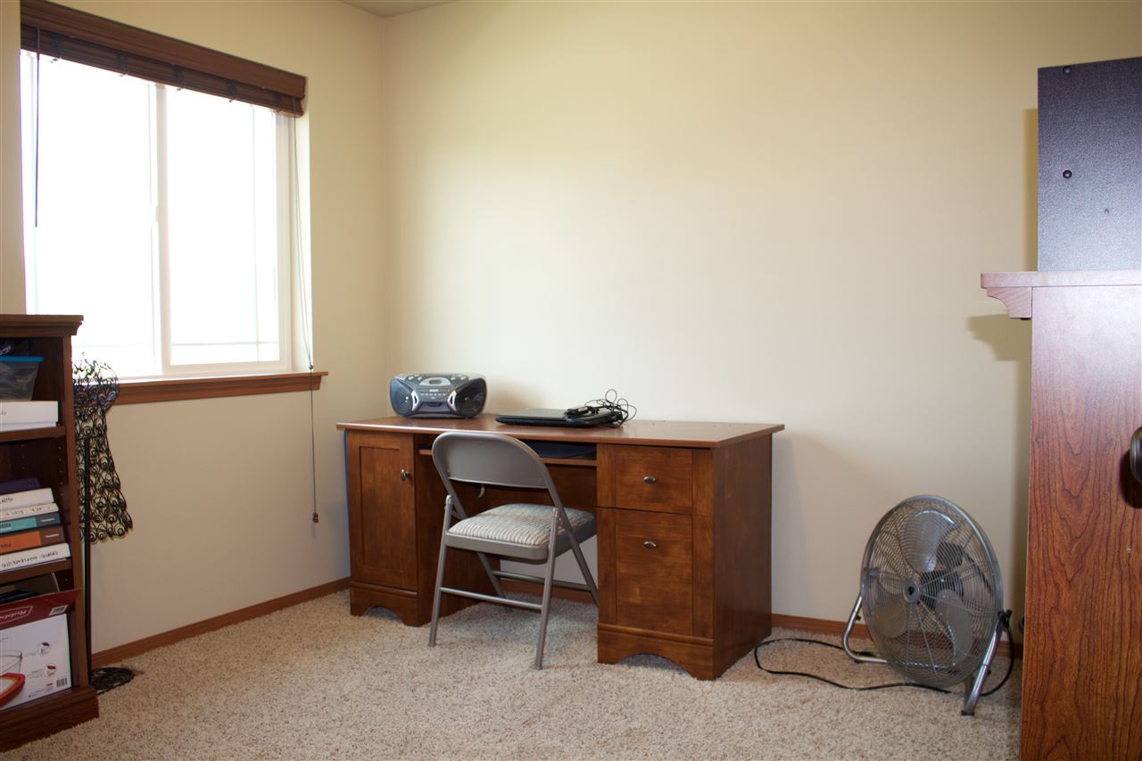 5104 North Mayhew Road Spokane Valley, WA 99216 - Photo 6 of 10