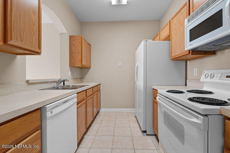 7990 Baymeadows Road, Unit 526 Jacksonville, FL 32256 - Photo 7 of 27 j4B064EJ
