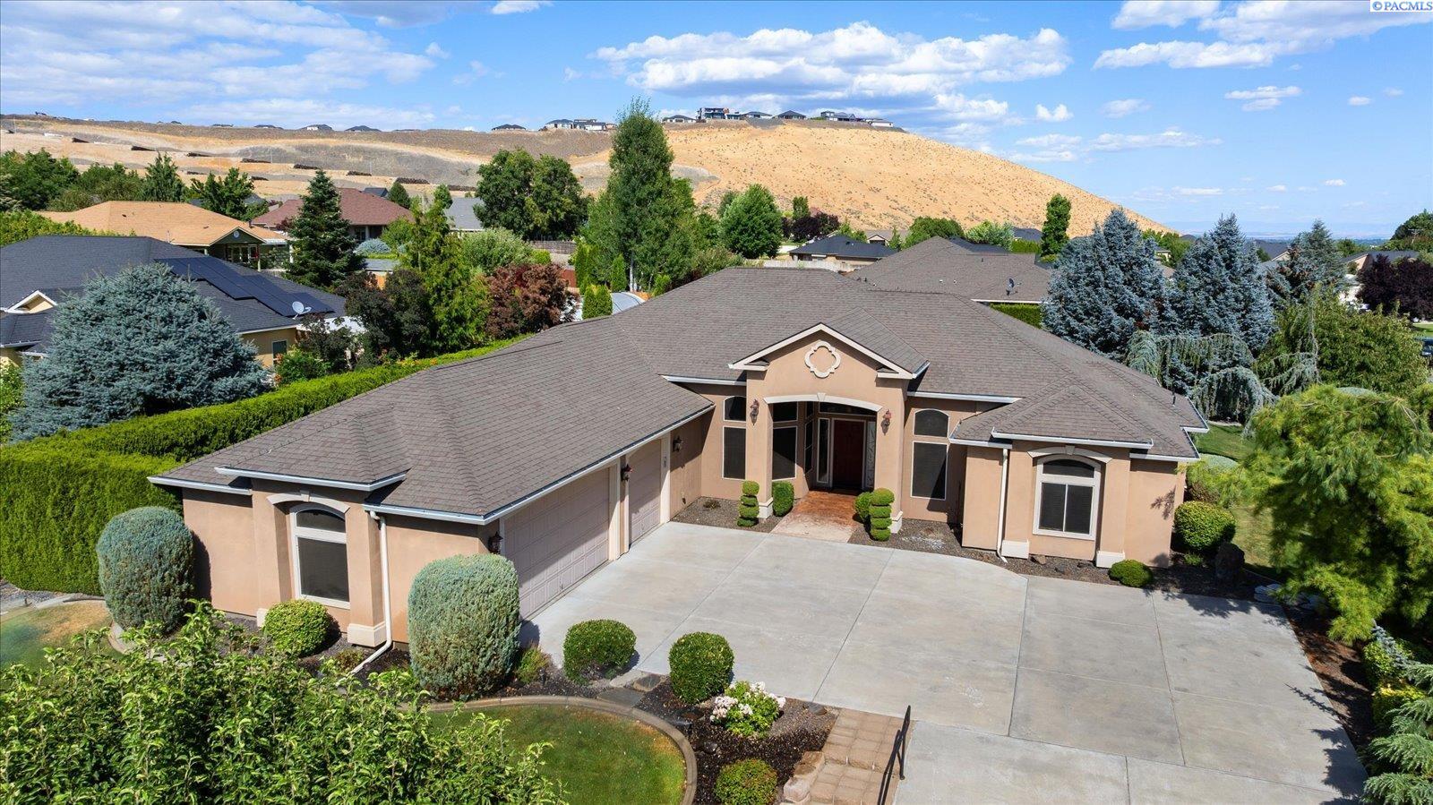 326 Rachel Road Kennewick, WA 99338 - Photo 2 of 50 Gallery Image 2