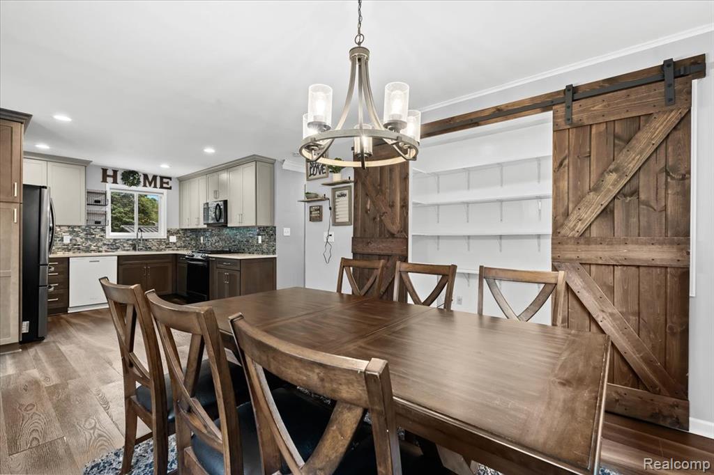 1473 Booth Street Howell, MI 48843 - Photo 10 of 37 Gallery Image 10