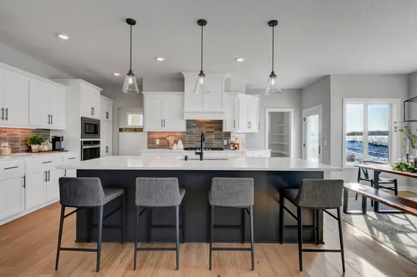 $799,900 | 18237 Glacier Way, Lakeville, MN 55044