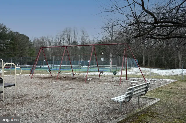 a view of a tennis court