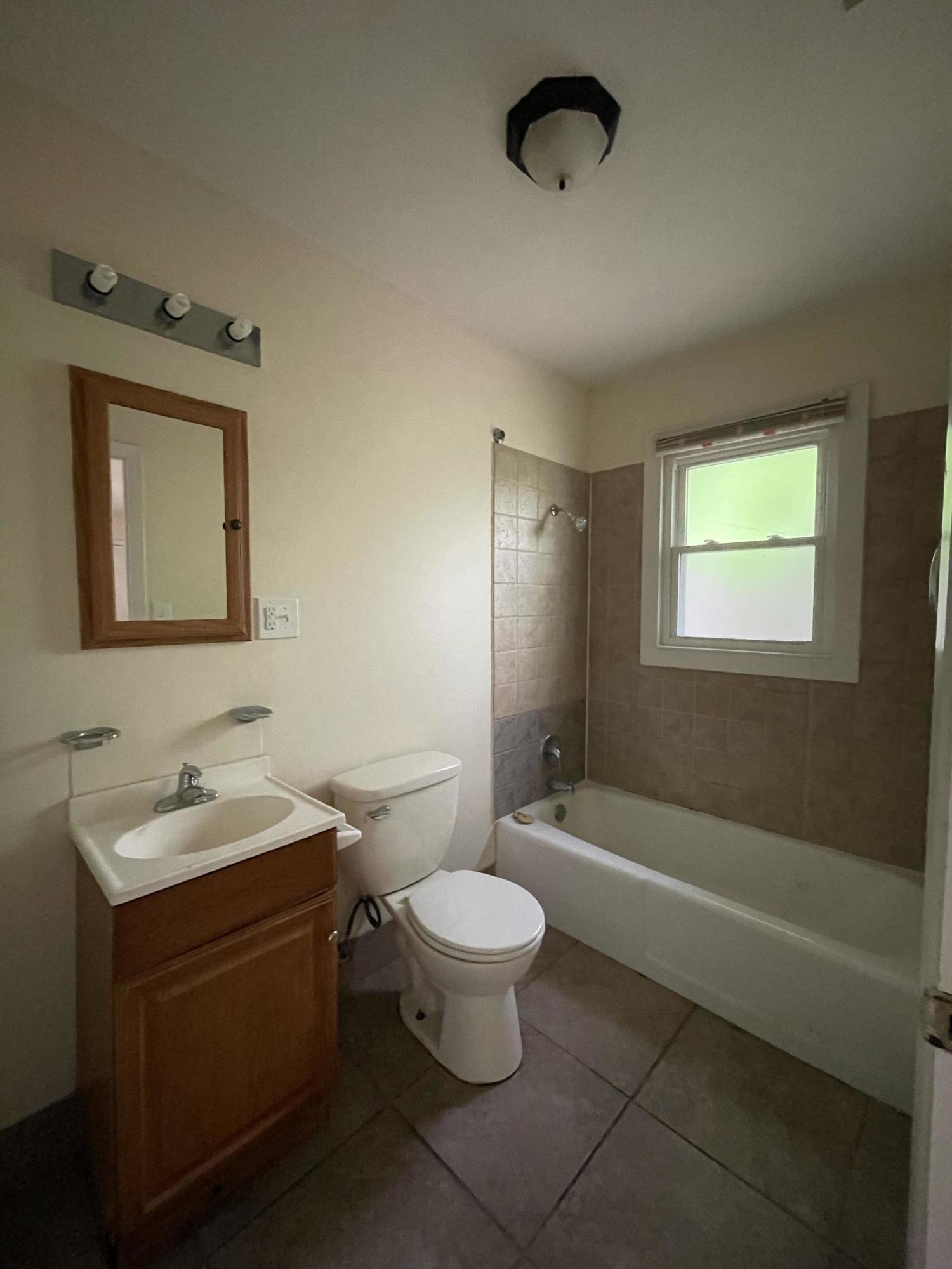 2654 Old Lewis Road Johnson City, TN 37601 - Photo 4 of 18 image00004