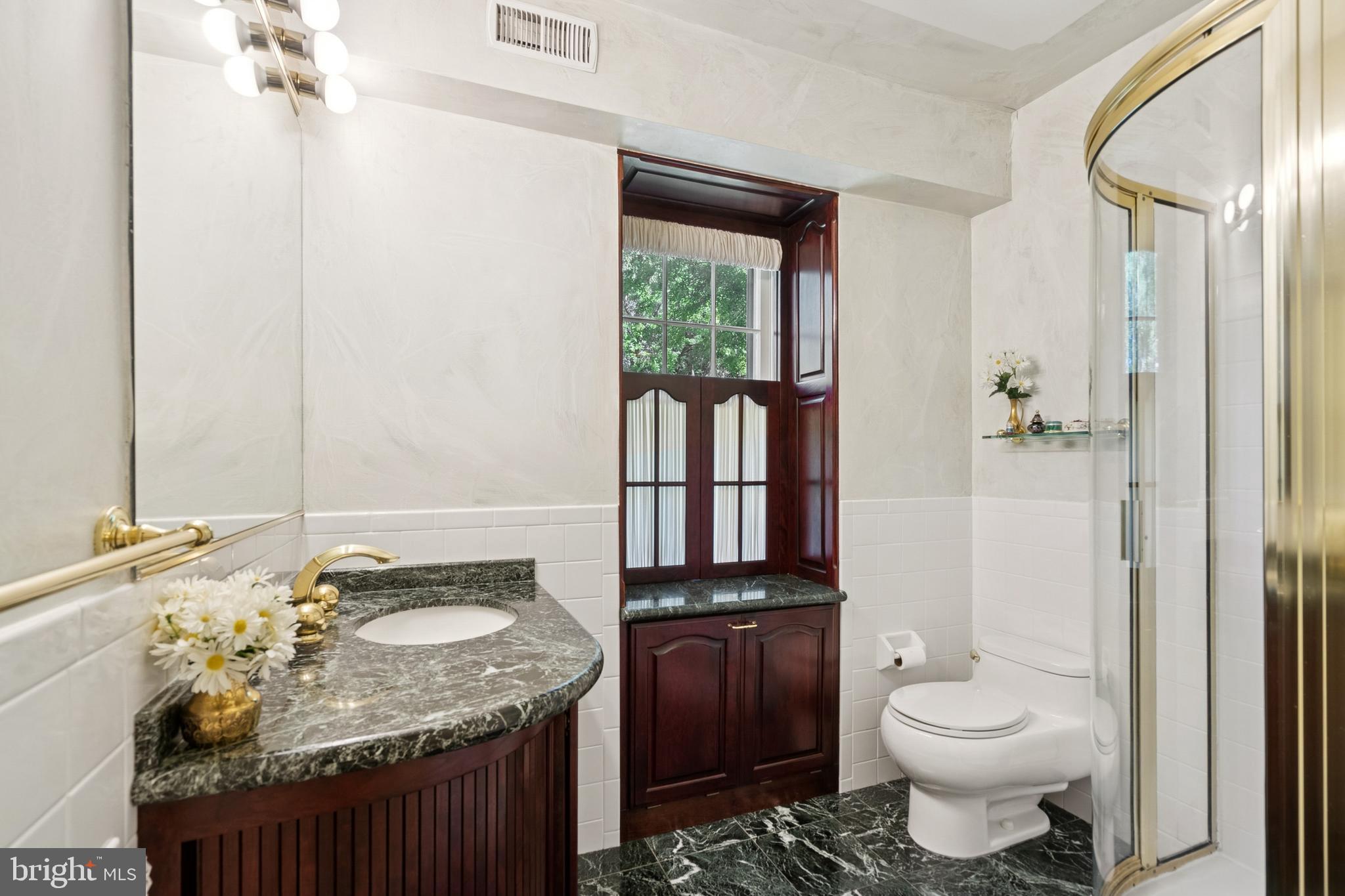 720 Maple Court Moorestown, NJ 08057 - Photo 26 of 28 New Upstair Bathroom