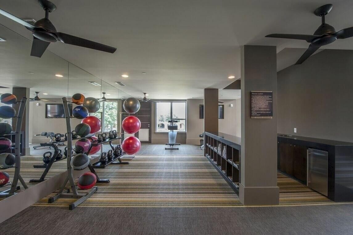 2111 Westheimer Road, Unit 1109 Houston, TX 77098 - Photo 11 of 11 Gallery Image 11