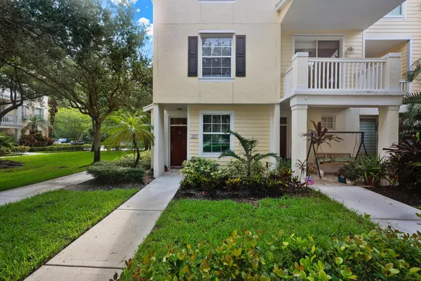 $2,800 | 245 Murcia Drive, Unit 201, Jupiter, FL 33458