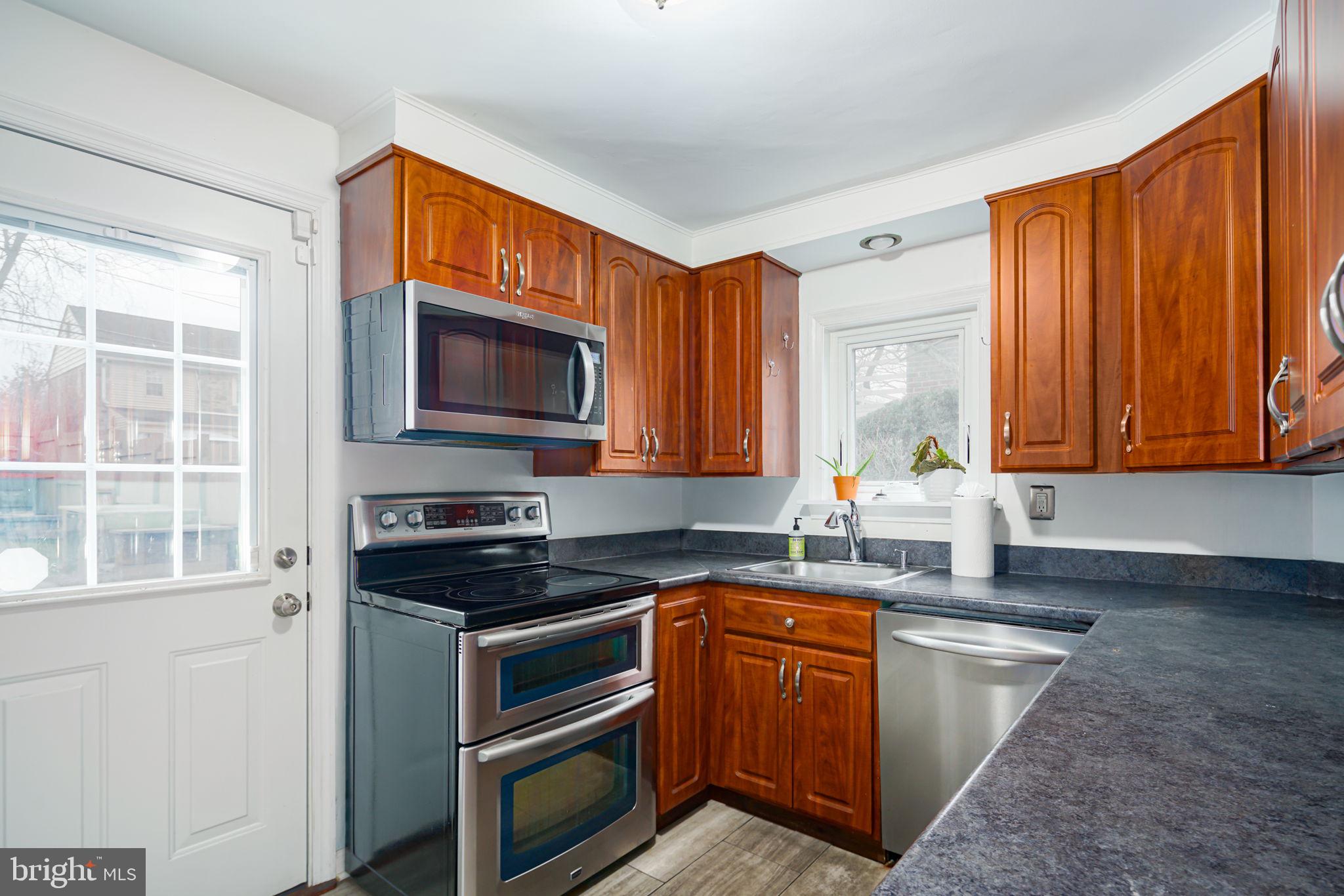 1410 Remington Road Wynnewood, PA 19096 - Photo 5 of 15