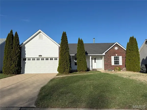 $2,750 | 733 Pecan Hill Drive, St. Charles, MO 63304