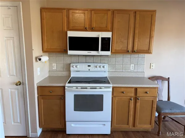 $2,750 | 733 Pecan Hill Drive, St. Charles, MO 63304