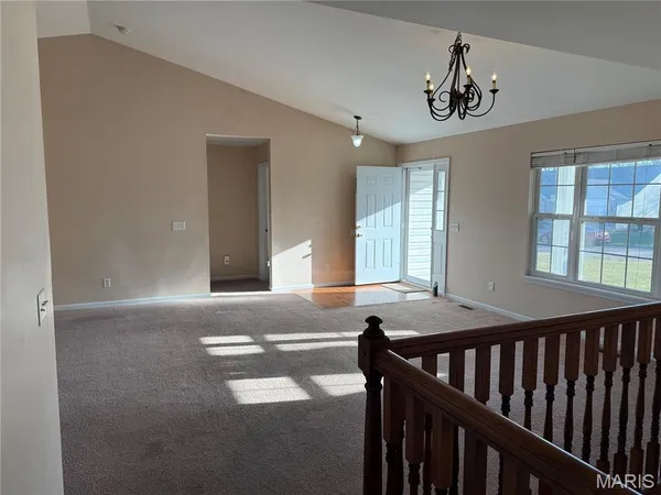 $2,750 | 733 Pecan Hill Drive, St. Charles, MO 63304