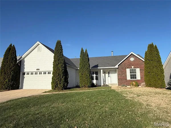 $2,750 | 733 Pecan Hill Drive, St. Charles, MO 63304