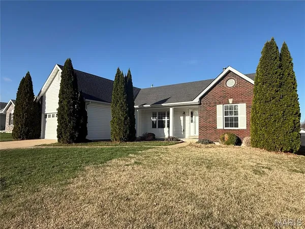 $2,750 | 733 Pecan Hill Drive, St. Charles, MO 63304