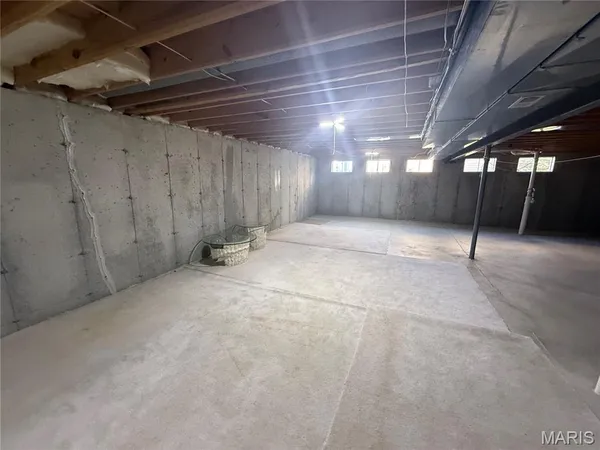 $2,750 | 733 Pecan Hill Drive, St. Charles, MO 63304