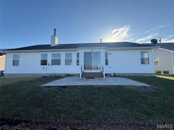 $2,750 | 733 Pecan Hill Drive, St. Charles, MO 63304
