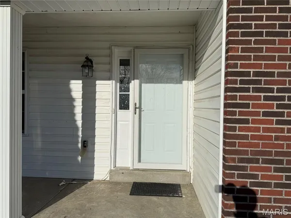 $2,750 | 733 Pecan Hill Drive, St. Charles, MO 63304