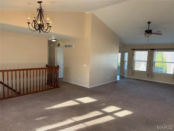 $2,750 | 733 Pecan Hill Drive, St. Charles, MO 63304