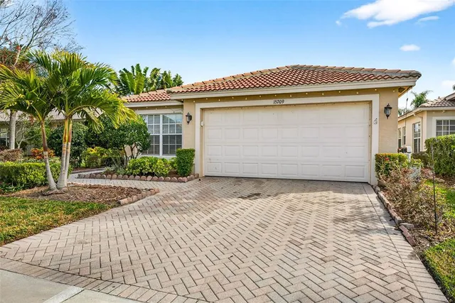 $375,000 | 15709 Crystal Waters Drive, Wimauma, FL 33598