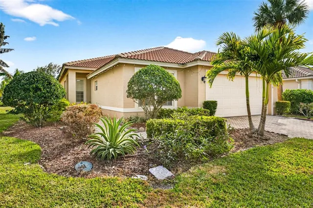$375,000 | 15709 Crystal Waters Drive, Wimauma, FL 33598