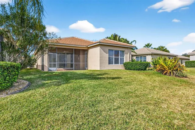 $375,000 | 15709 Crystal Waters Drive, Wimauma, FL 33598
