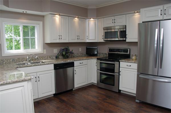 7 Douglas Road Gardner, MA 01440 - Photo 2 of 26 Gallery Image 2