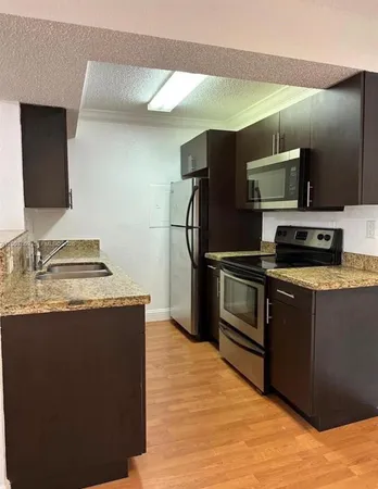 $1,900 | 15570 Southwest 105th Lane, Unit 1718, Miami, FL 33196