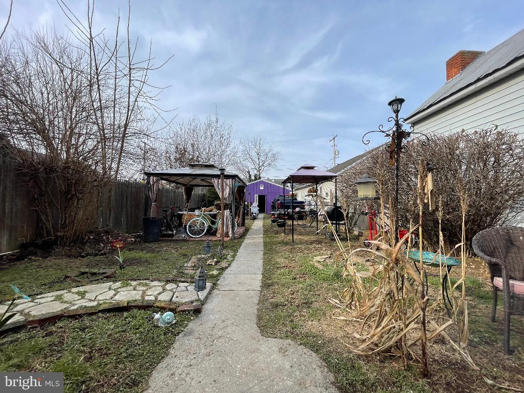 134 Pleasant Street Hanover, PA 17331 - Photo 6 of 10 Backyard