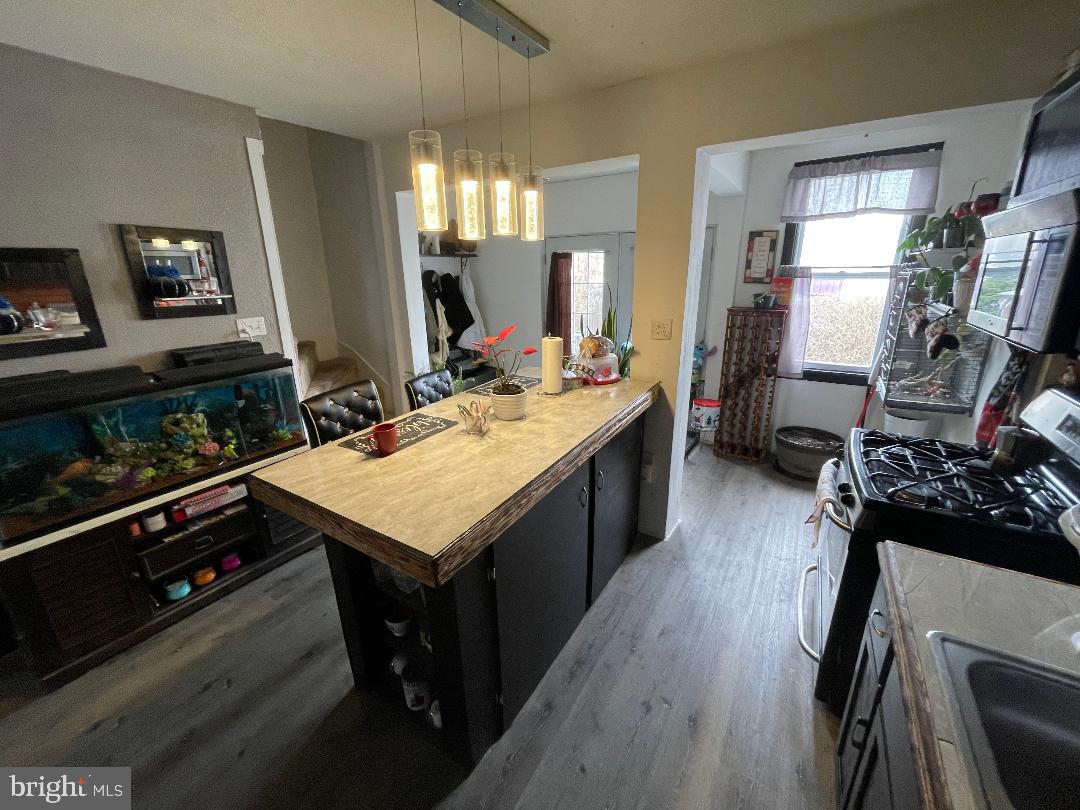 134 Pleasant Street Hanover, PA 17331 - Photo 7 of 10 Kitchen