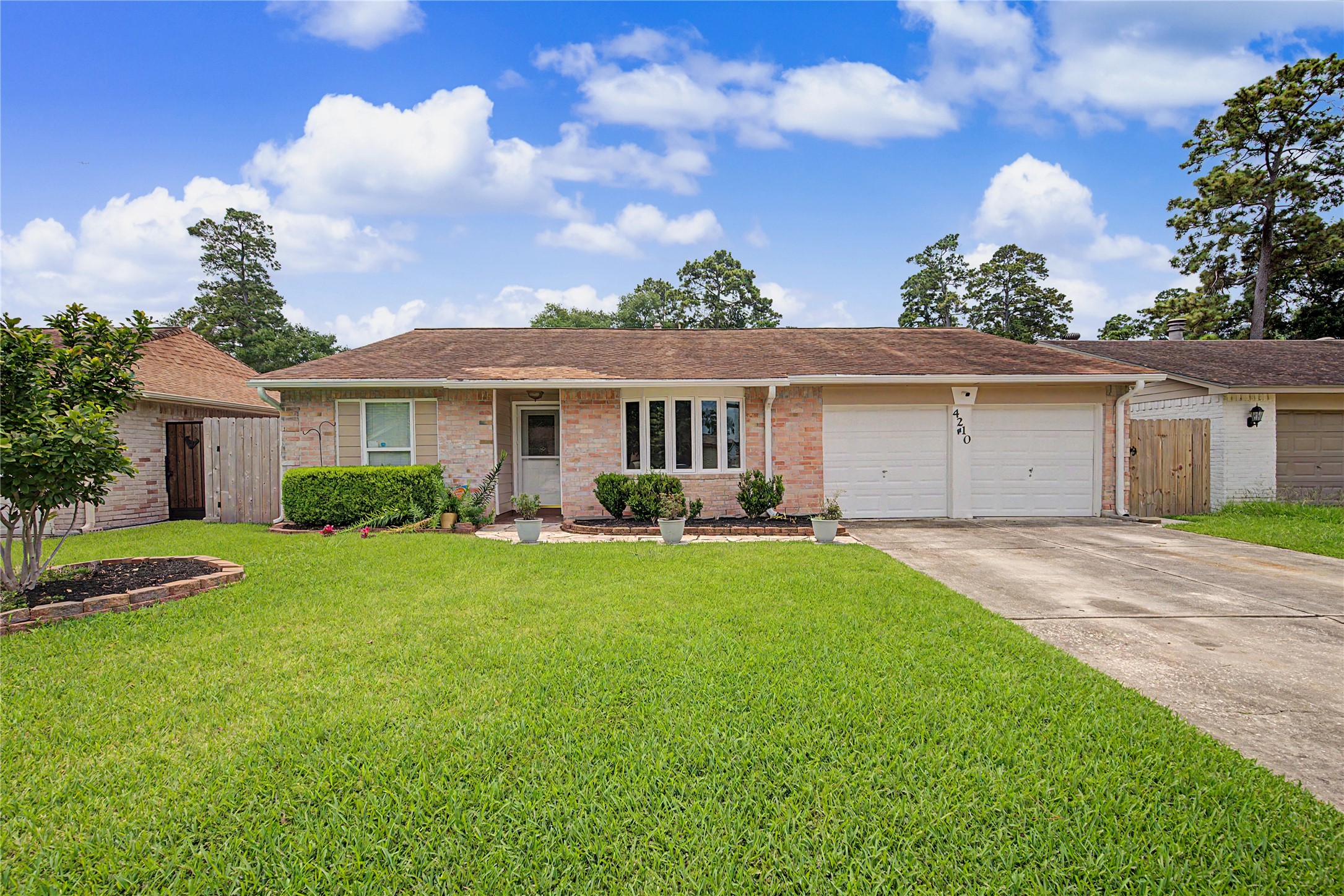 4210 Mossygate Drive Spring, TX 77373 - Photo 2 of 33